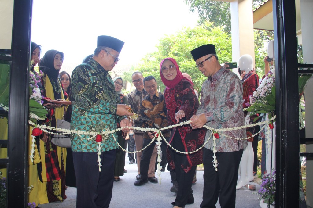 Ditjen Vokasi PKLK Kemendikdasmen menggelar Panen Hasil Inovasi dan pembukaan Program Peningkatan Kompetensi bagi Guru SMK dan Instruktur LKP&nbsp;2025